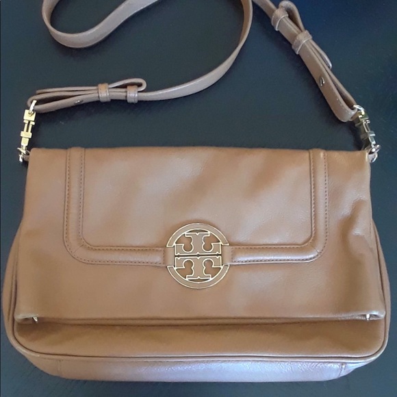 Authentic Tory Burch Tan Amanda crossbody Flap bag - Picture 3 of 8